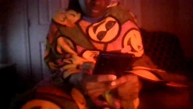 Snapshot of prettymaa chatting on 09/28/25, 12:27 prettymaa online show from 09/28/25, 12:27
