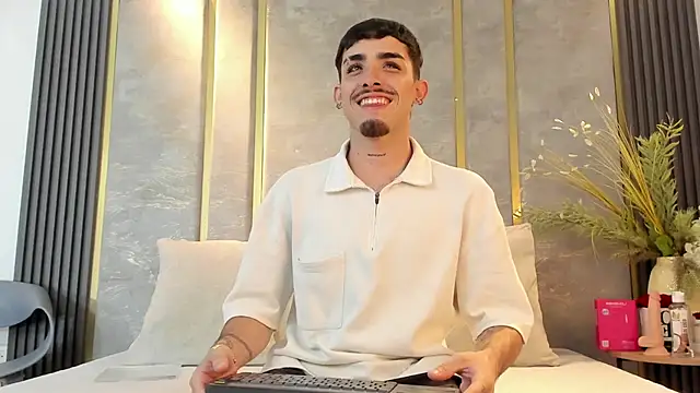 NikoStone  online show from 12/23/25, 01:14