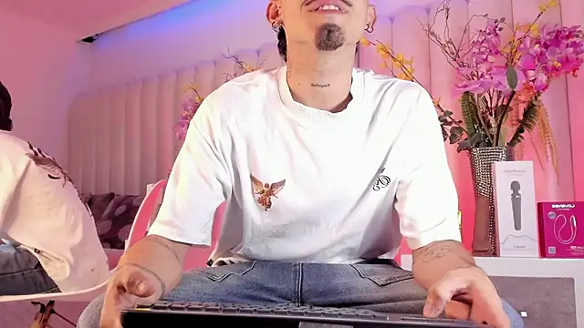 NikoStone  online show from 04/16/26, 01:50