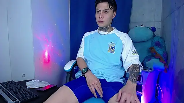 Snapshot of anaximandro_hot chatting on 09/26/25, 05:44 anaximandro hot online show from 09/26/25, 05:44