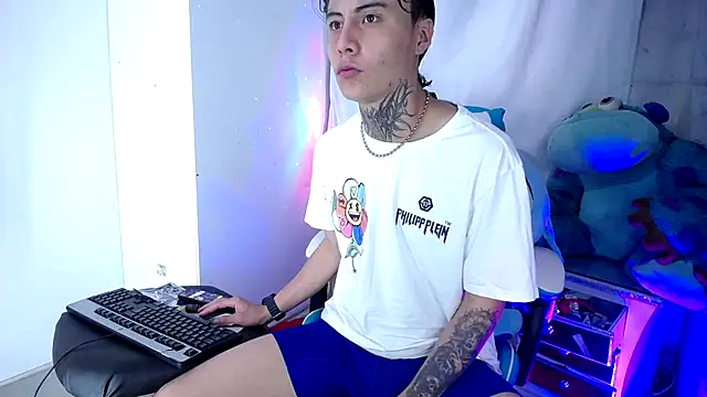 Snapshot of anaximandro_hot chatting on 10/05/25, 02:26 anaximandro hot online show from 10/05/25, 02:26