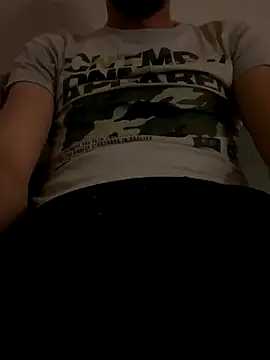 Snapshot of bmwe71 chatting on 09/11/25, 09:48 bmwe71 online show from 09/11/25, 09:48