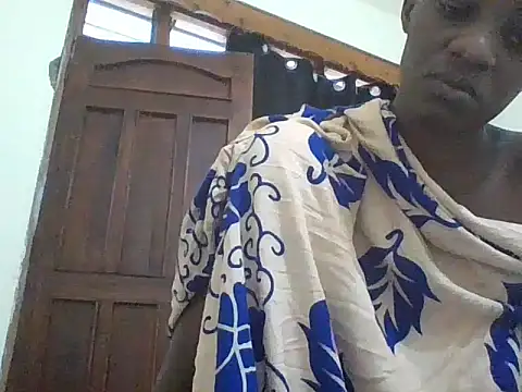 Snapshot of Lusty_Aliyah chatting on 09/24/25, 12:41 Lusty Aliyah online show from 09/24/25, 12:41
