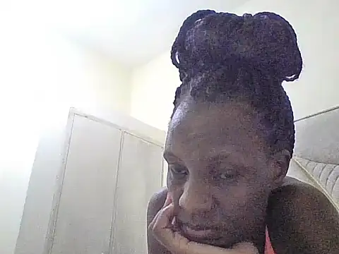Snapshot of Lusty_Aliyah chatting on 10/04/25, 02:37 Lusty Aliyah online show from 10/04/25, 02:37