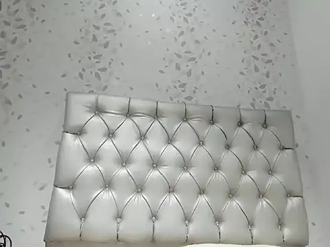 michelle perla online show from 10/18/25, 06:30