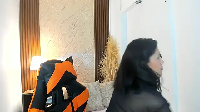 Snapshot of Thais_kim chatting on 09/15/25, 12:16 Thais kim online show from 09/15/25, 12:16