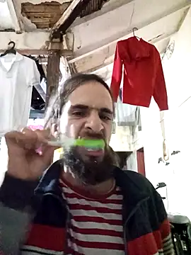 Snapshot of hairy_mannn chatting on 10/24/25, 05:26 hairy mannn online show from 10/24/25, 05:26