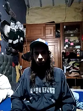 Snapshot of hairy_mannn chatting on 11/26/25, 06:25 hairy mannn online show from 11/26/25, 06:25