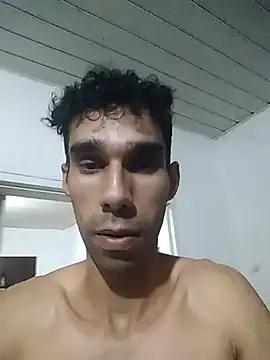 Snapshot of Dedede32 chatting on 09/20/25, 12:00 Dedede32 online show from 09/20/25, 12:00