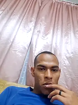 LuciousLyon online show from 03/04/26, 06:36