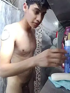 aispuro8505 online show from 04/19/26, 05:12