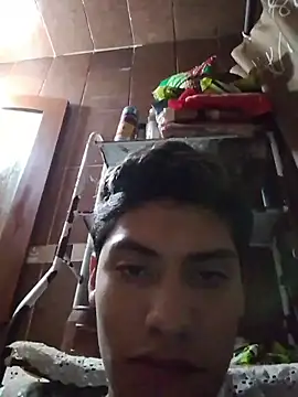 aispuro8505 online show from 04/24/26, 06:49