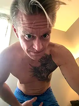 DILFiGuess11 online show from 09/10/25, 05:02