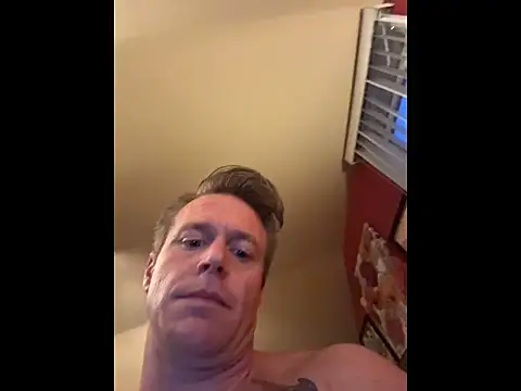 DILFiGuess11 online show from 05/10/26, 09:36