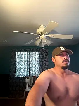 Snapshot of AlexR9700 chatting on 10/20/25, 02:50 AlexR9700 online show from 10/20/25, 02:50