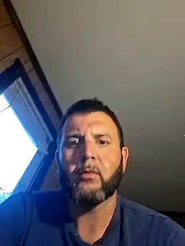 Snapshot of Bush_smusher chatting on 09/18/25, 11:07 Bush smusher online show from 09/18/25, 11:07