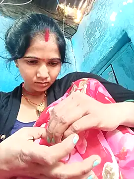 Jooli xx online show from 04/11/26, 07:45