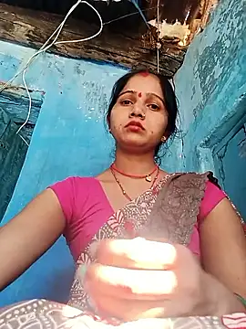 Jooli xx online show from 04/13/26, 03:34