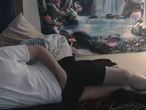 Snapshot of YoBlezz chatting on 11/22/25, 08:57 YoBlezz online show from 11/22/25, 08:57