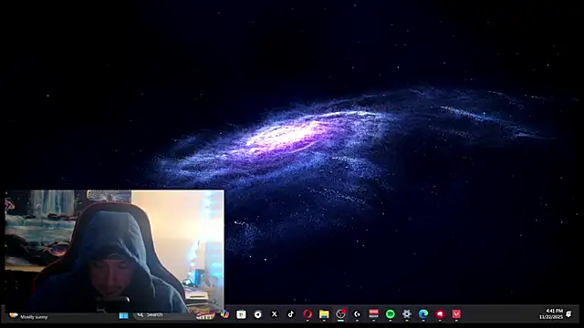 Snapshot of YoBlezz chatting on 11/22/25, 10:42 YoBlezz online show from 11/22/25, 10:42