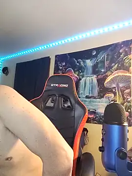 Snapshot of YoBlezz chatting on 11/23/25, 10:48 YoBlezz online show from 11/23/25, 10:48