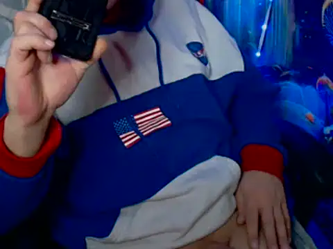 Snapshot of YoBlezz chatting on 11/28/25, 11:35 YoBlezz online show from 11/28/25, 11:35