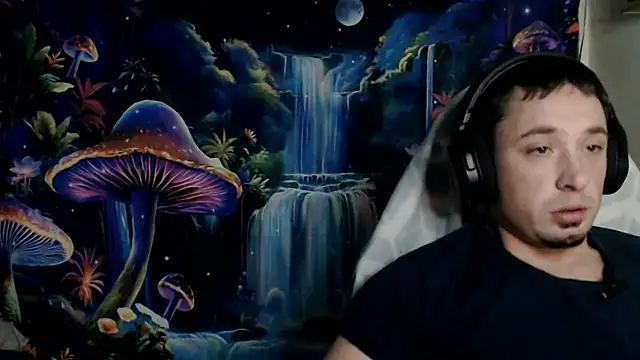 Snapshot of YoBlezz chatting on 12/15/25, 04:50 YoBlezz online show from 12/15/25, 04:50