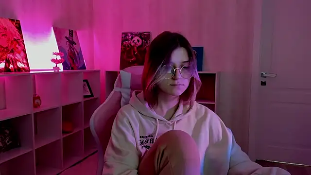 Agnes Passero online show from 09/30/25, 08:08