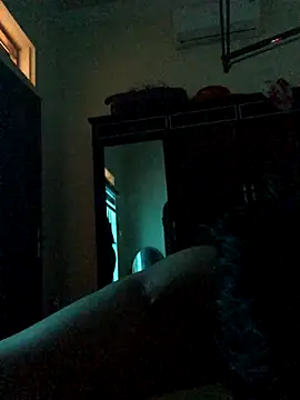 leehank01 online show from 10/14/25, 06:14