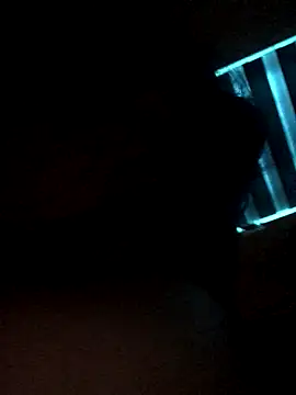 Snapshot of leehank01 chatting on 10/21/25, 06:47 leehank01 online show from 10/21/25, 06:47