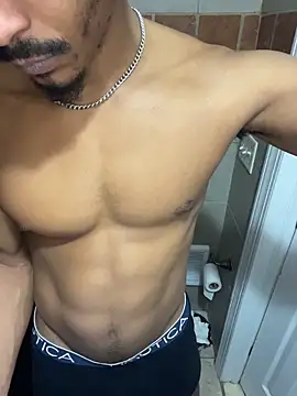 TRILLAHUNG online show from 12/01/25, 02:27