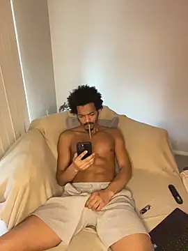 TRILLAHUNG online show from 01/13/26, 06:24