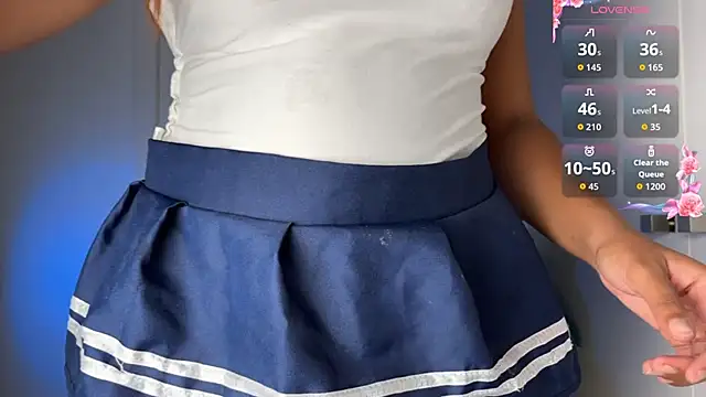 Snapshot of madsnextdoor chatting on 10/19/25, 08:59 madsnextdoor online show from 10/19/25, 08:59