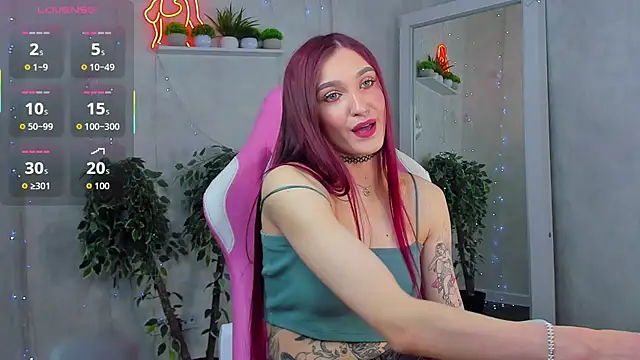 Snapshot of Alisha_Green chatting on 12/16/25, 09:47 Alisha Green online show from 12/16/25, 09:47