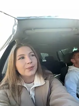 Snapshot of tinyolha chatting on 10/03/25, 10:56 tinyolha online show from 10/03/25, 10:56