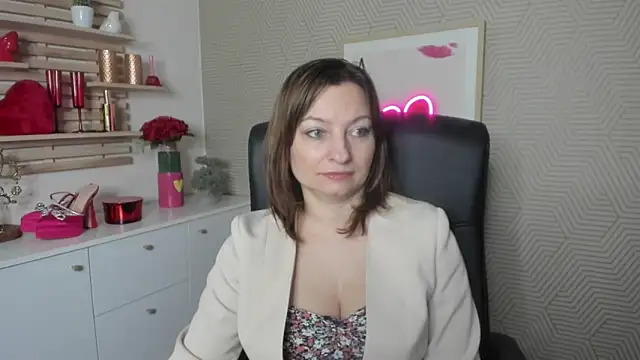 Snapshot of angelaSamt chatting on 02/27/26, 06:24 angelaSamt online show from 02/27/26, 06:24