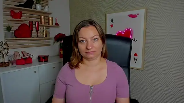 Snapshot of angelaSamt chatting on 07/08/26, 05:45 angelaSamt online show from 07/08/26, 05:45