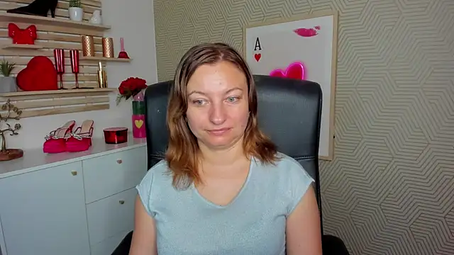 Snapshot of angelaSamt chatting on 07/27/26, 05:36 angelaSamt online show from 07/27/26, 05:36