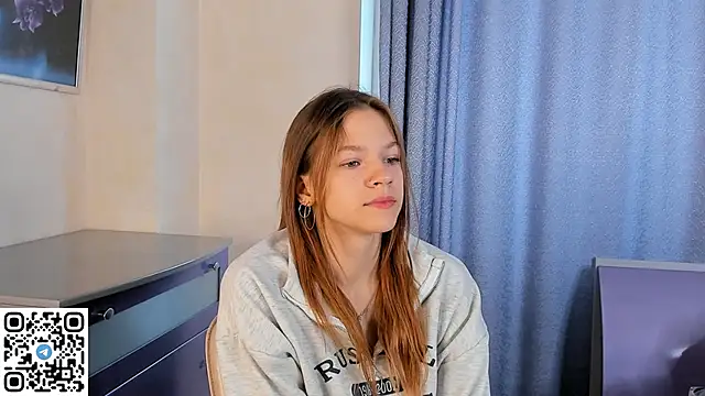 VelvetRisque online show from 09/29/25, 06:40