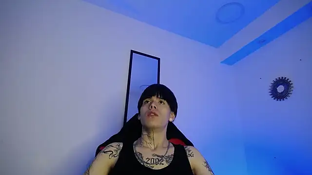 Anhonymus  online show from 11/07/25, 04:01