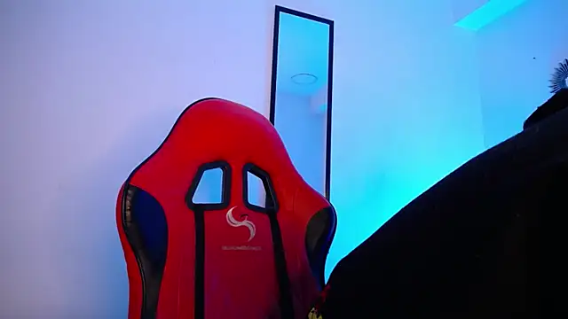 Anhonymus  online show from 11/24/25, 03:39