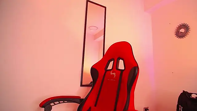 Anhonymus  online show from 12/02/25, 03:45