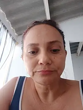 Snapshot of Amanda39 chatting on 07/12/26, 10:12 Amanda39 online show from 07/12/26, 10:12