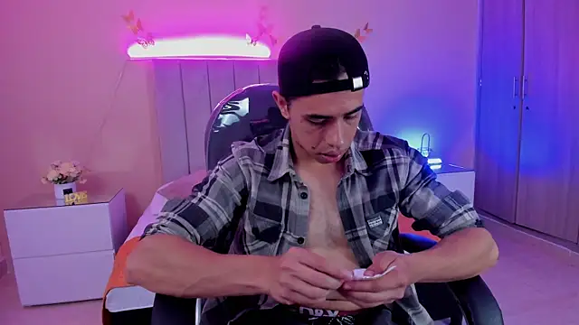 Muscle Scott online show from 11/13/25, 12:59