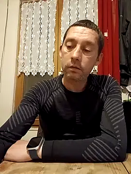 Snapshot of frederic198 chatting on 09/30/25, 06:46 frederic198 online show from 09/30/25, 06:46
