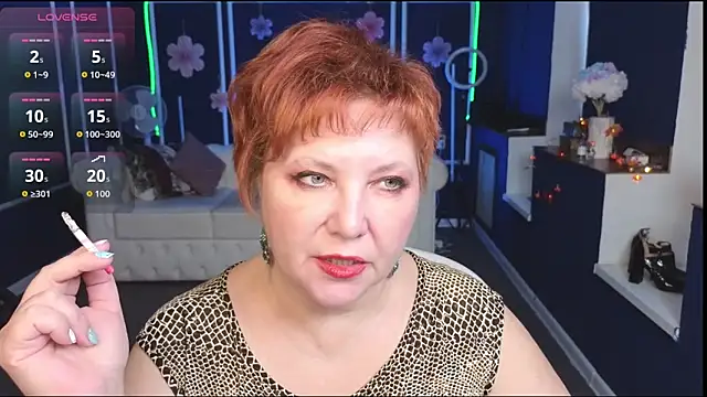 Kira Kenett online show from 10/10/25, 11:20