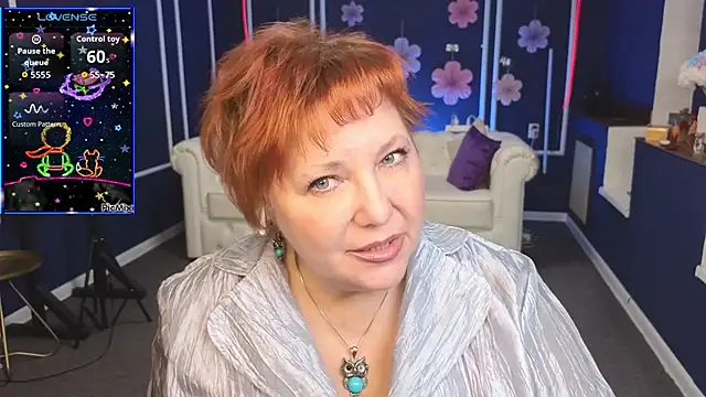 Kira Kenett online show from 10/12/25, 05:17