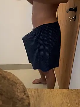 Snapshot of oconnnel chatting on 10/19/25, 04:18 oconnnel online show from 10/19/25, 04:18