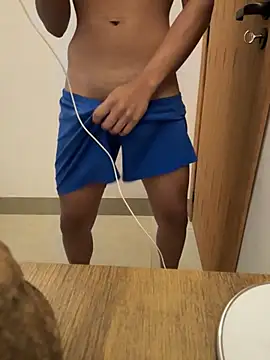 Snapshot of oconnnel chatting on 10/26/25, 07:31 oconnnel online show from 10/26/25, 07:31