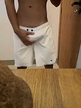 Snapshot of oconnnel chatting on 11/15/25, 04:47 oconnnel online show from 11/15/25, 04:47